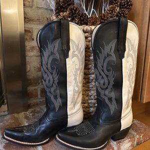 FREEBIRD BOOTS - Woodland  Size 7